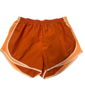 Nike women’s running short
